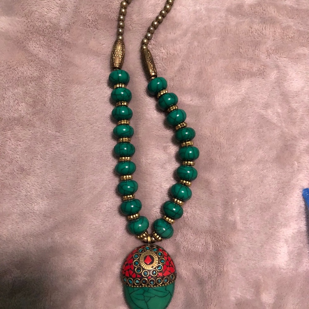 CUTE women’s boho chic necklace. HANDCRAFTED